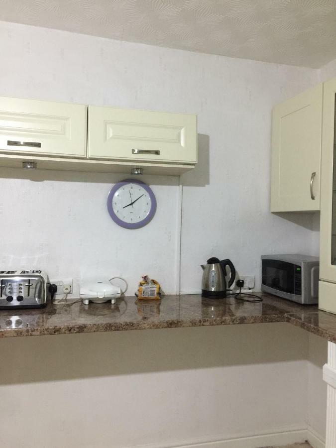 דירות ברנלי Travis House One מראה חיצוני תמונה