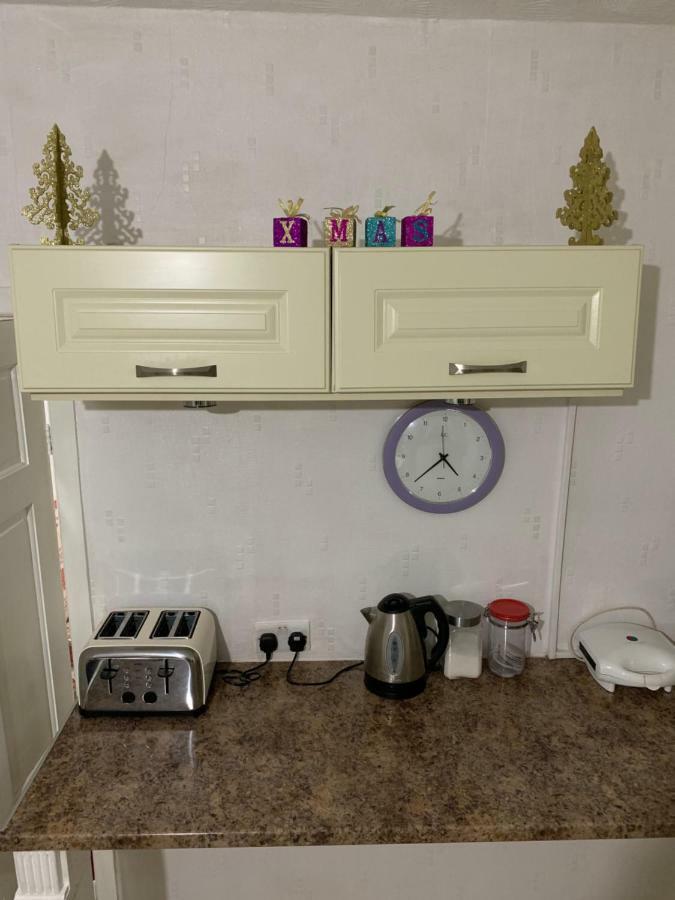 דירות ברנלי Travis House One מראה חיצוני תמונה