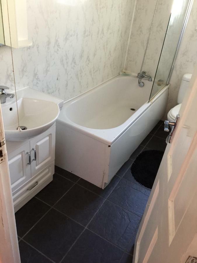 דירות ברנלי Travis House One מראה חיצוני תמונה
